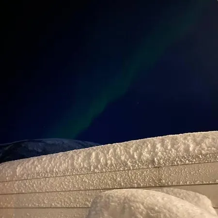 House In The Nature, בית נופש *